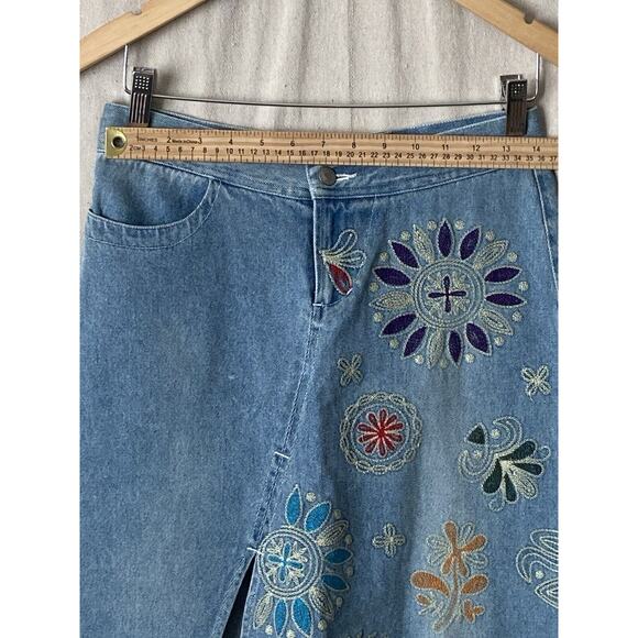 Clio Embroidered Jean Mini Skirt Women Size 4 Boho Folk Indie Hippie Free Spirit - Picture 3 of 5
